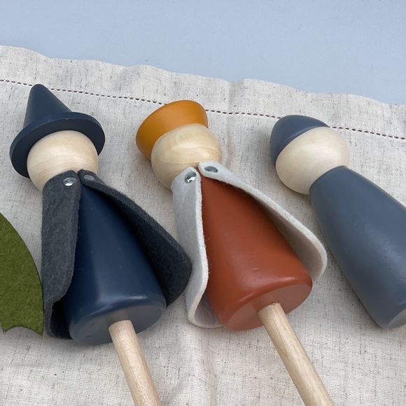 Collection of Scandinavian Wooden Show Puppets Figures King Knight Dragon Wizard - Picture 11 of 16